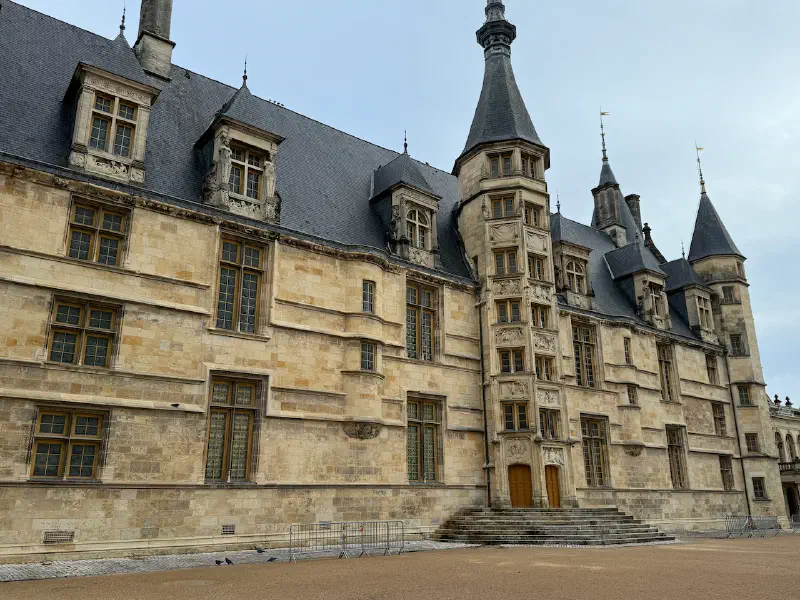 Nevers