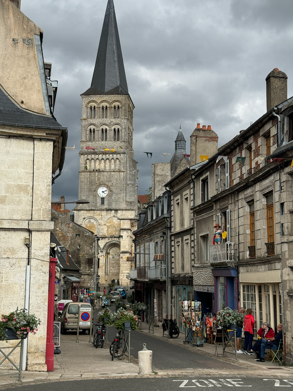 Approaching La Charité-sur-Loire 3