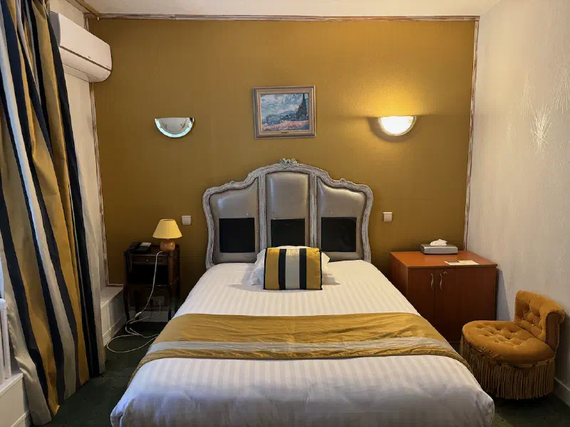 Hotel le Grand Sully - Room