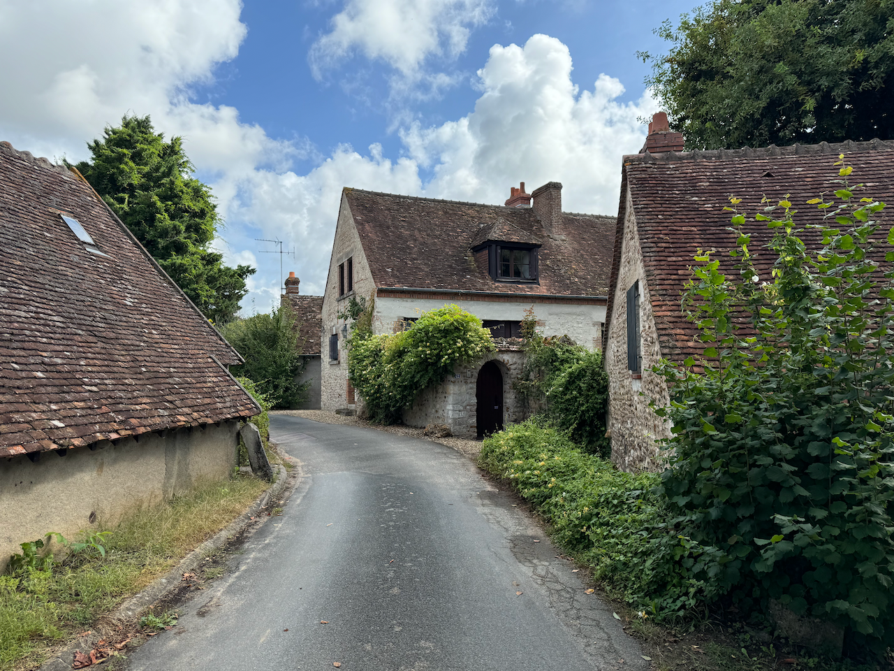 Arriving into St-Benoît-sur-Loire