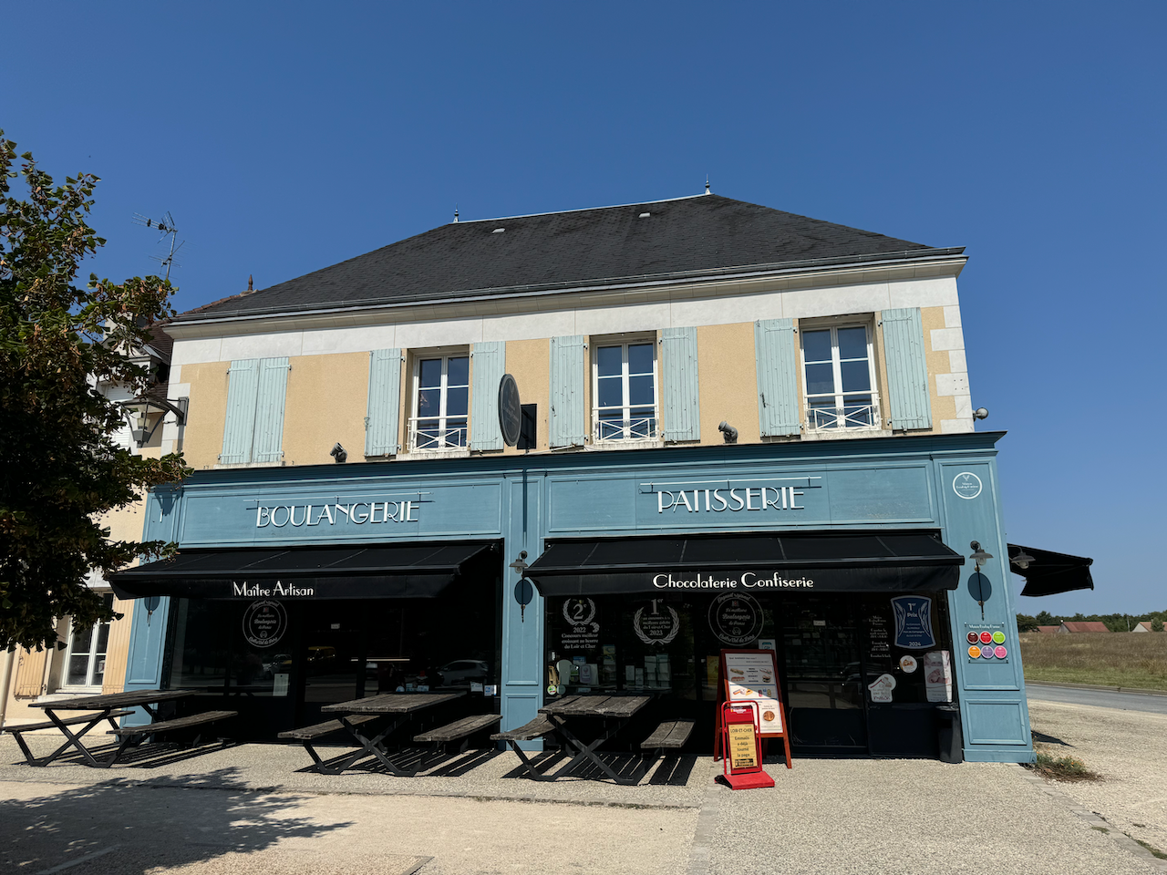 Candé-sur-Beuvron Boulangerie and Patisserie