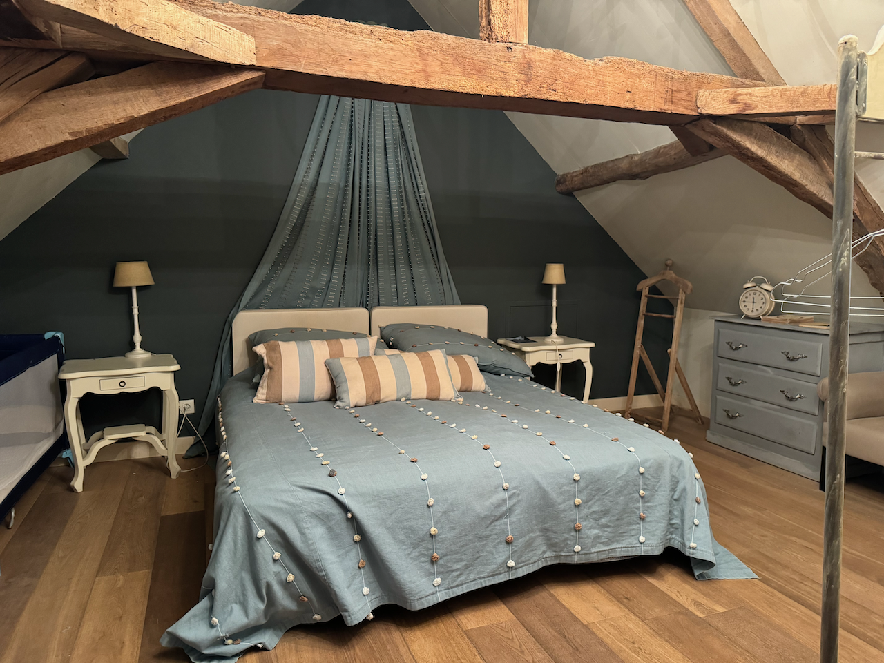 Le Mouton - B&B at Blaison St Sulpice - Bedroom