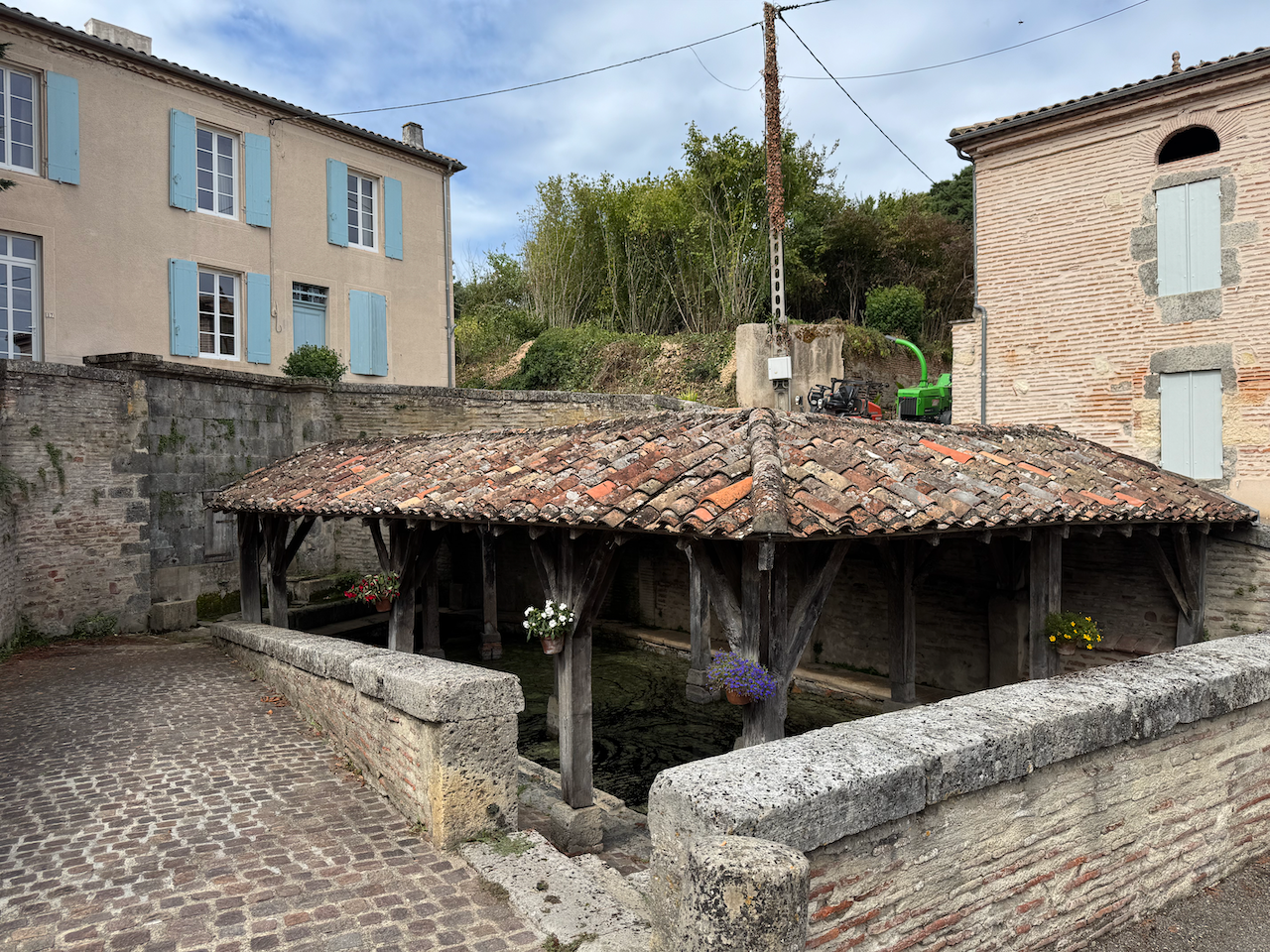 mas d agenais laundry