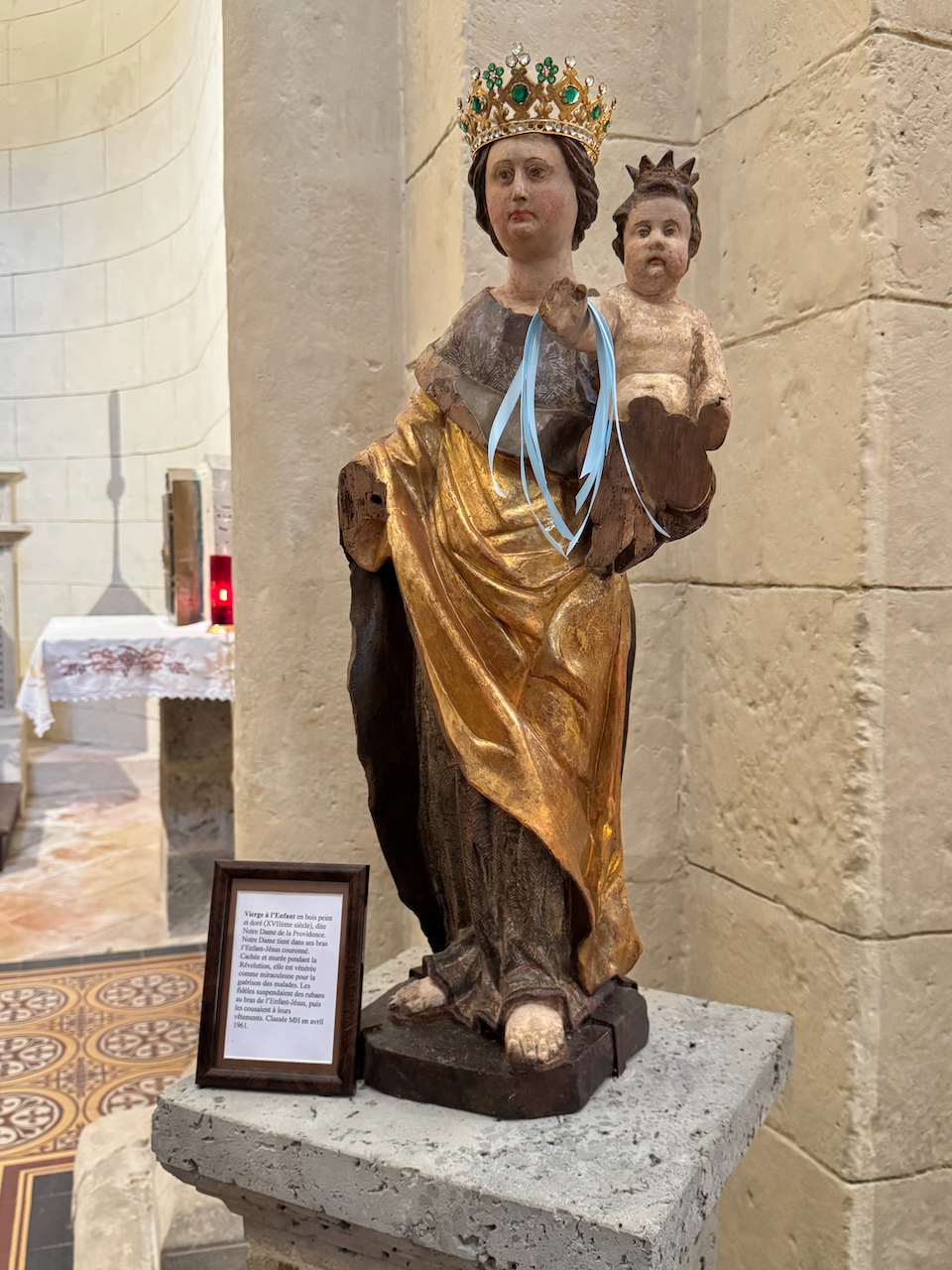 Saint Vincent - Madonna with ribbons