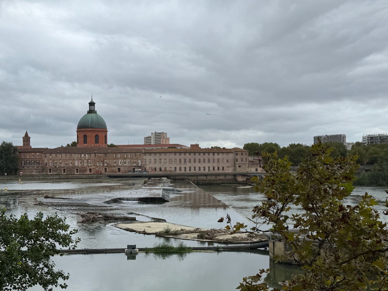 Arriving into Toulouse
