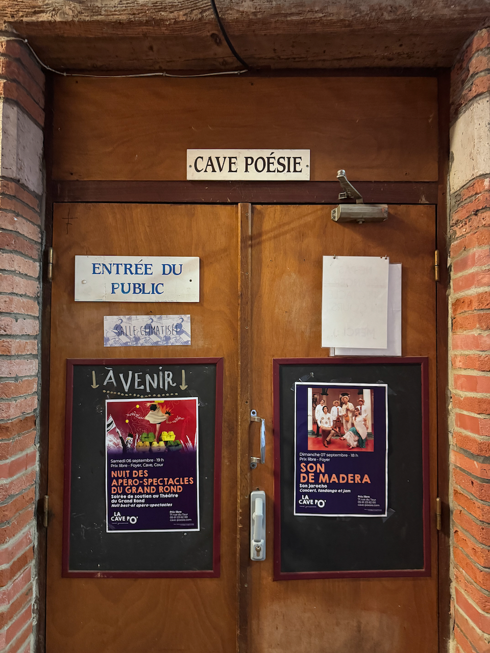 Toulouse - Centre - Poetry club