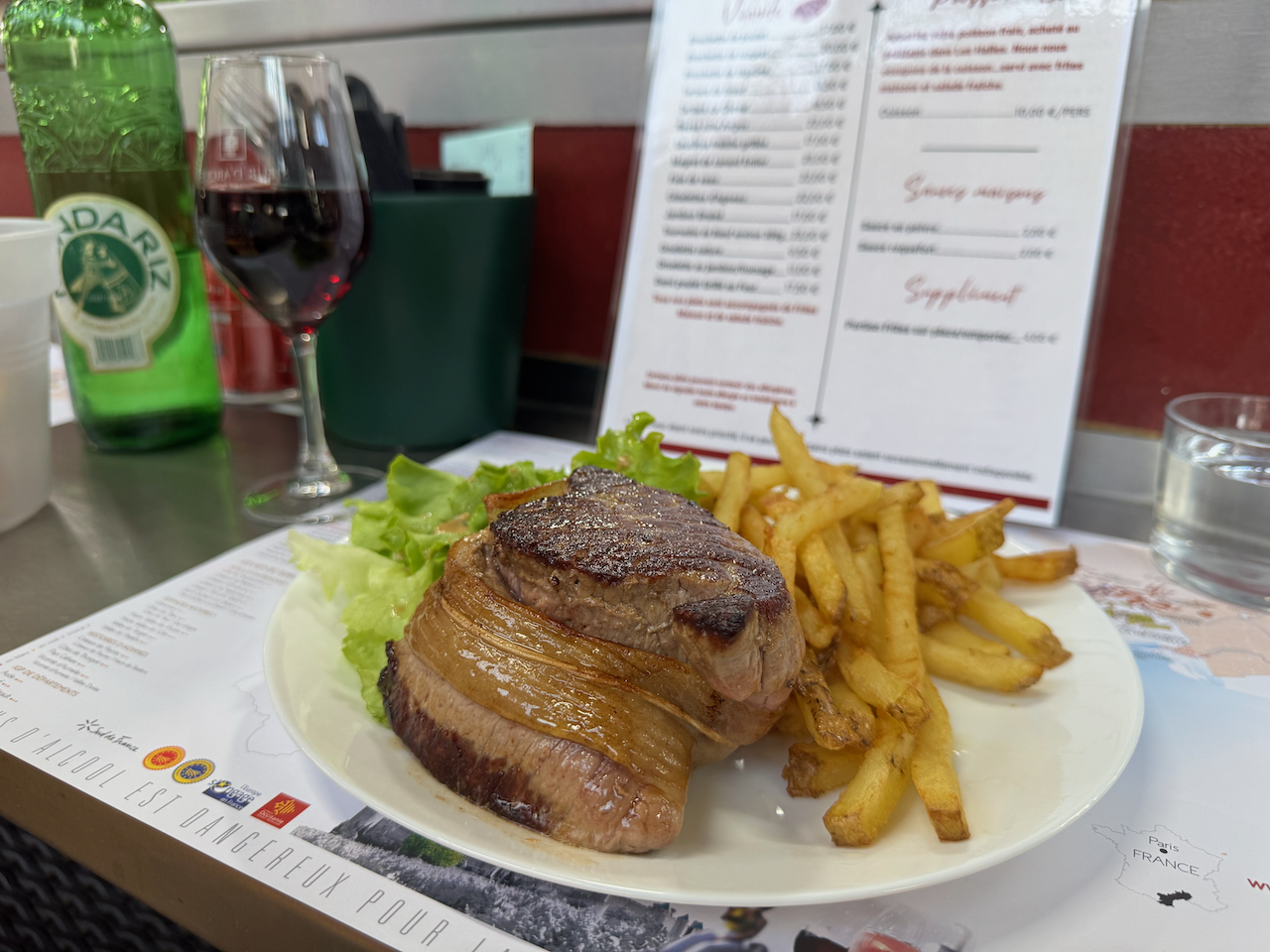 Narbonne - Lunch in the market
